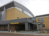 三条市栄体育館